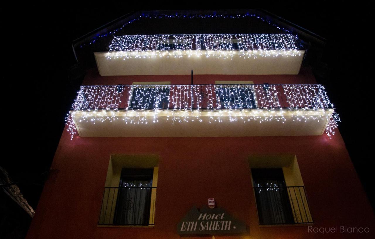 Hotel Saueth Tredos Exterior photo