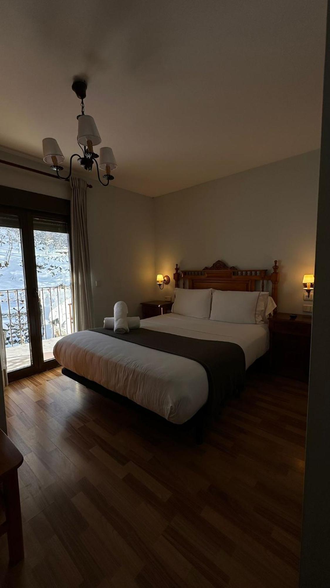 Hotel Saueth Tredos Exterior photo
